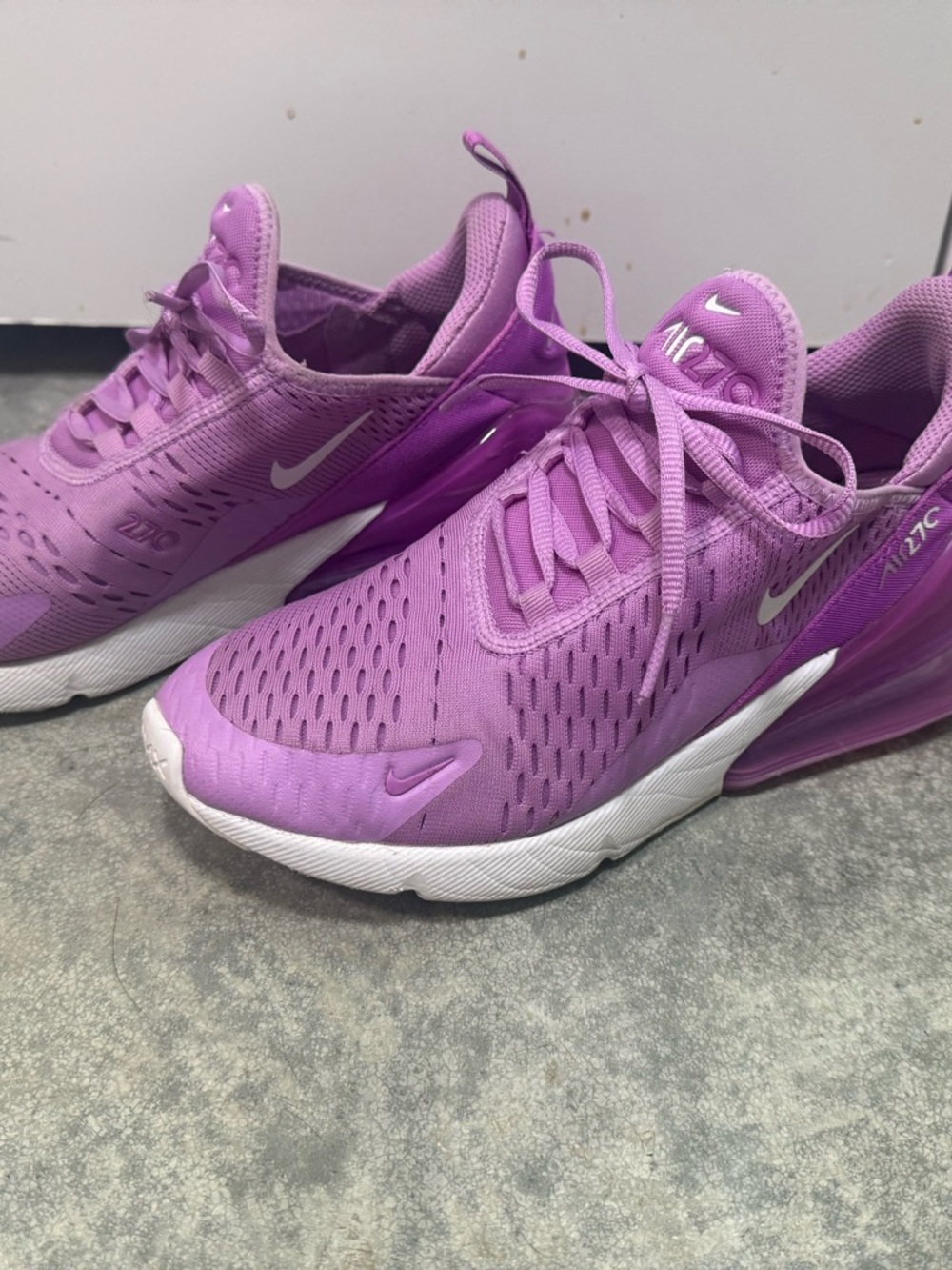 Nike kids 270s purple